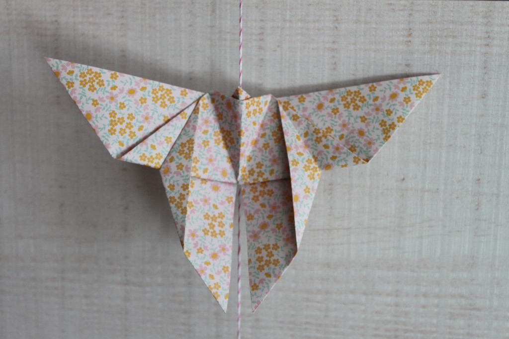 guirlande origami papillon